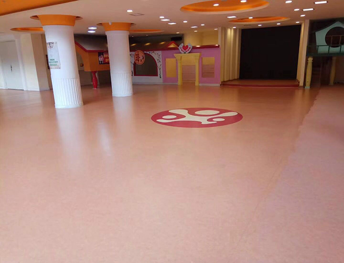 重庆幼儿园环保防滑地板